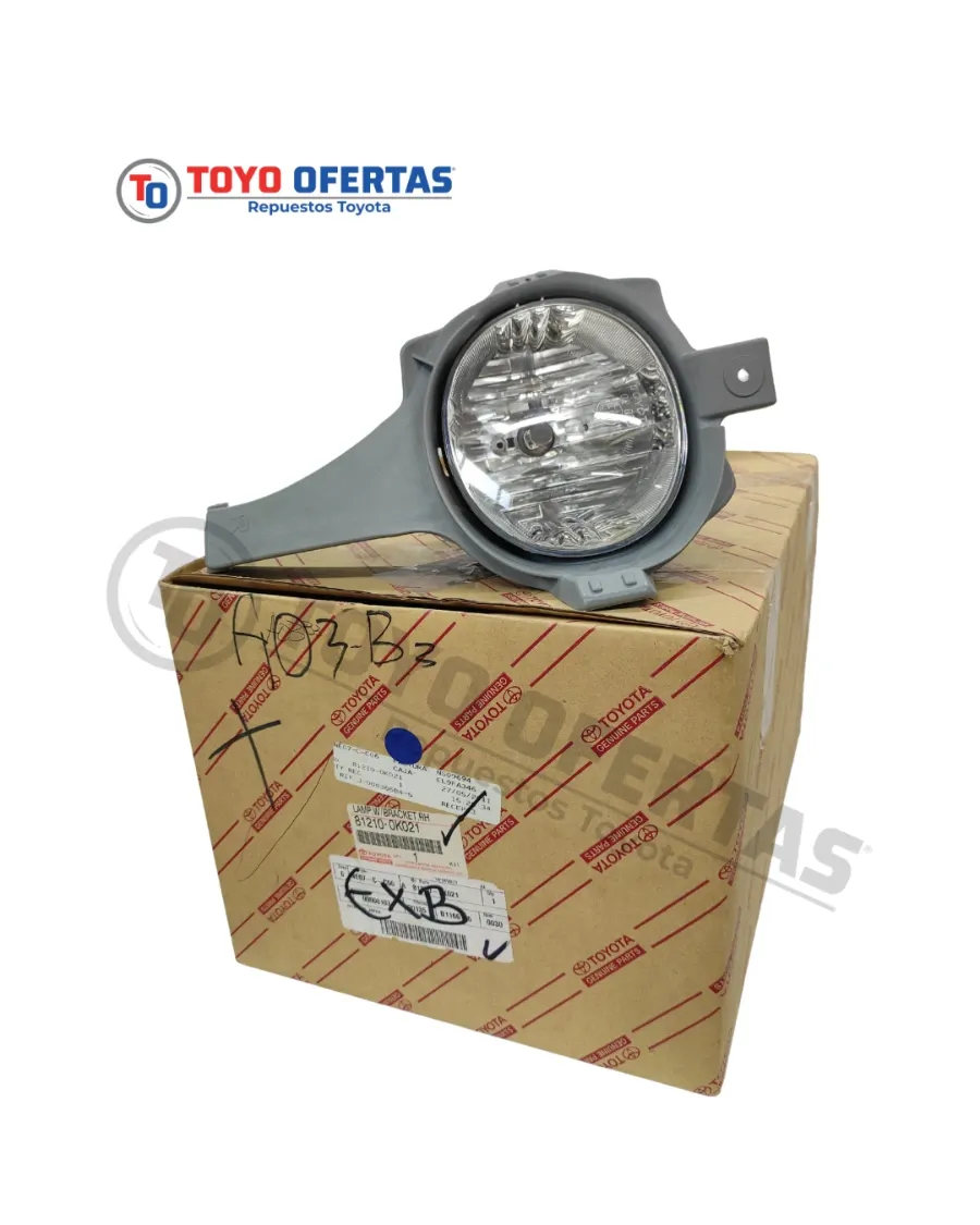 81210-0K021 FARO ANTINIEBLA TOYOTA HILUX 1GR 2006-2008